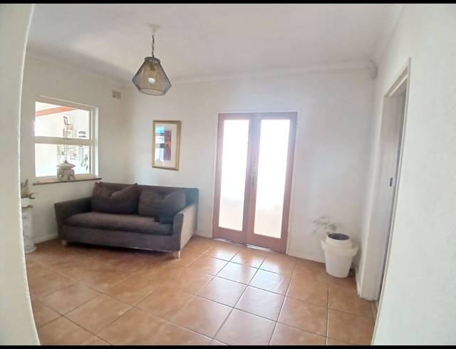 3 BEDROOM HOUSE FOR SALE IN WINDSOR PARK ESTATE